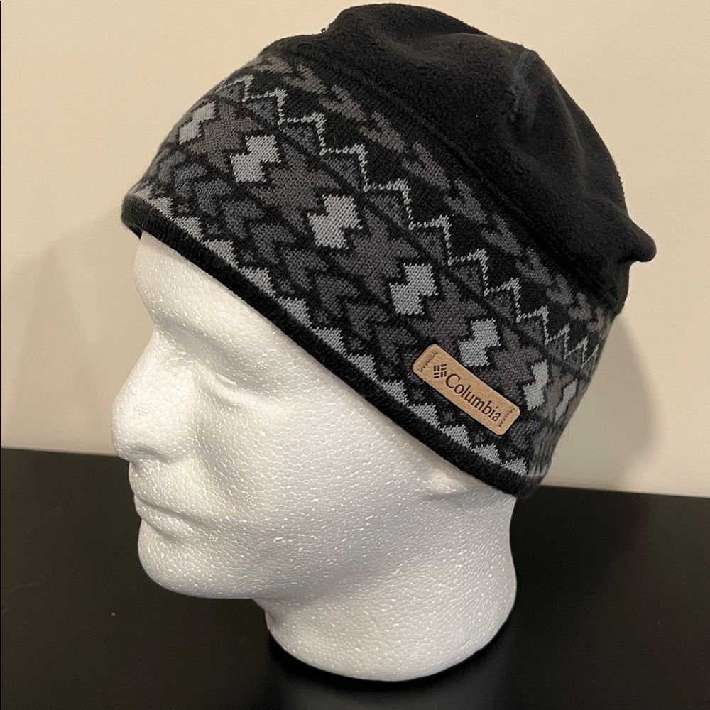 Columbia Black and Gray Patterned Beanie Unisex